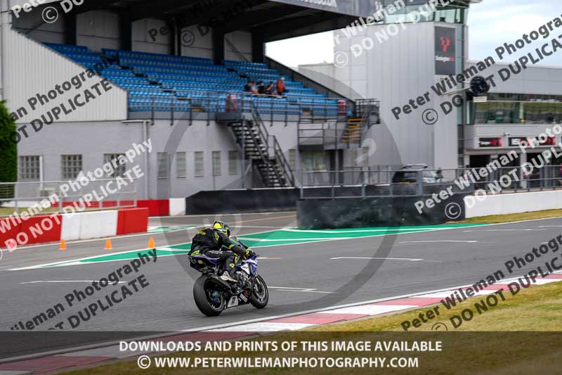 donington no limits trackday;donington park photographs;donington trackday photographs;no limits trackdays;peter wileman photography;trackday digital images;trackday photos